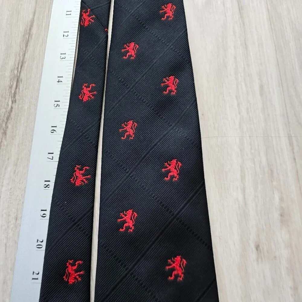 vintage Rosenblatts | Collegiate red lion black medium width retro tie | unisex
